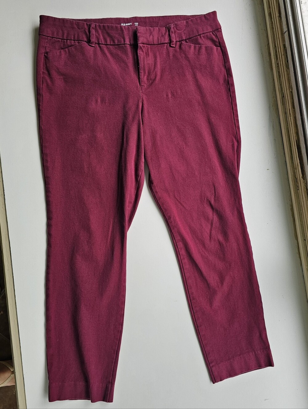 Old Navy Pixie Ankle Pants - Berry/Merlot - Women's Size 12